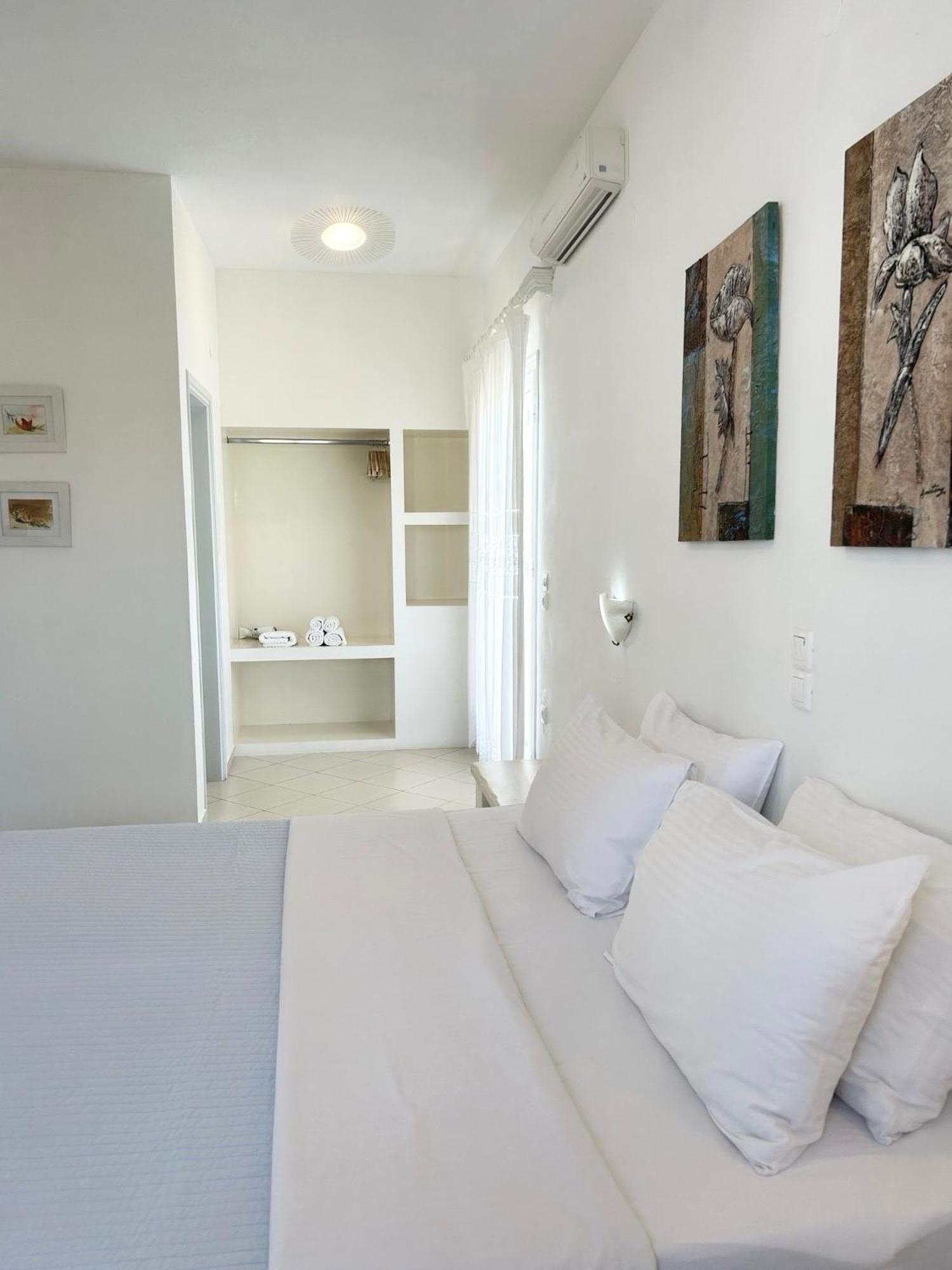 Anita Rooms & Suites Milos Adamantas  Dış mekan fotoğraf